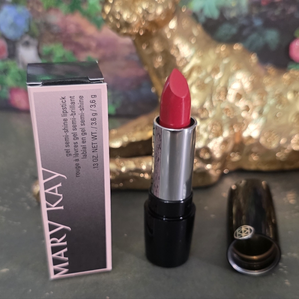 Mary Kay Glamorous Red Lipstick